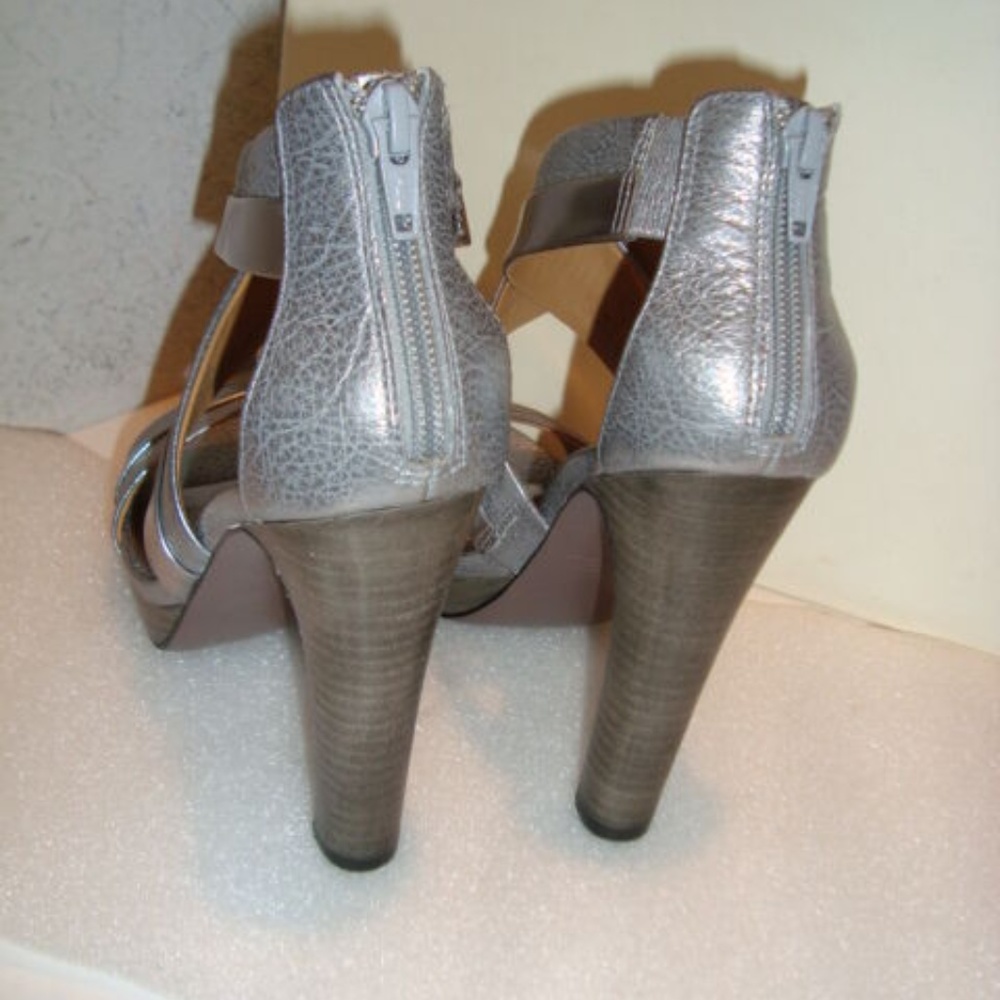 Coach Size 9.5 BRYNN Leather New Heeled Sandals - Picture 6 of 6
